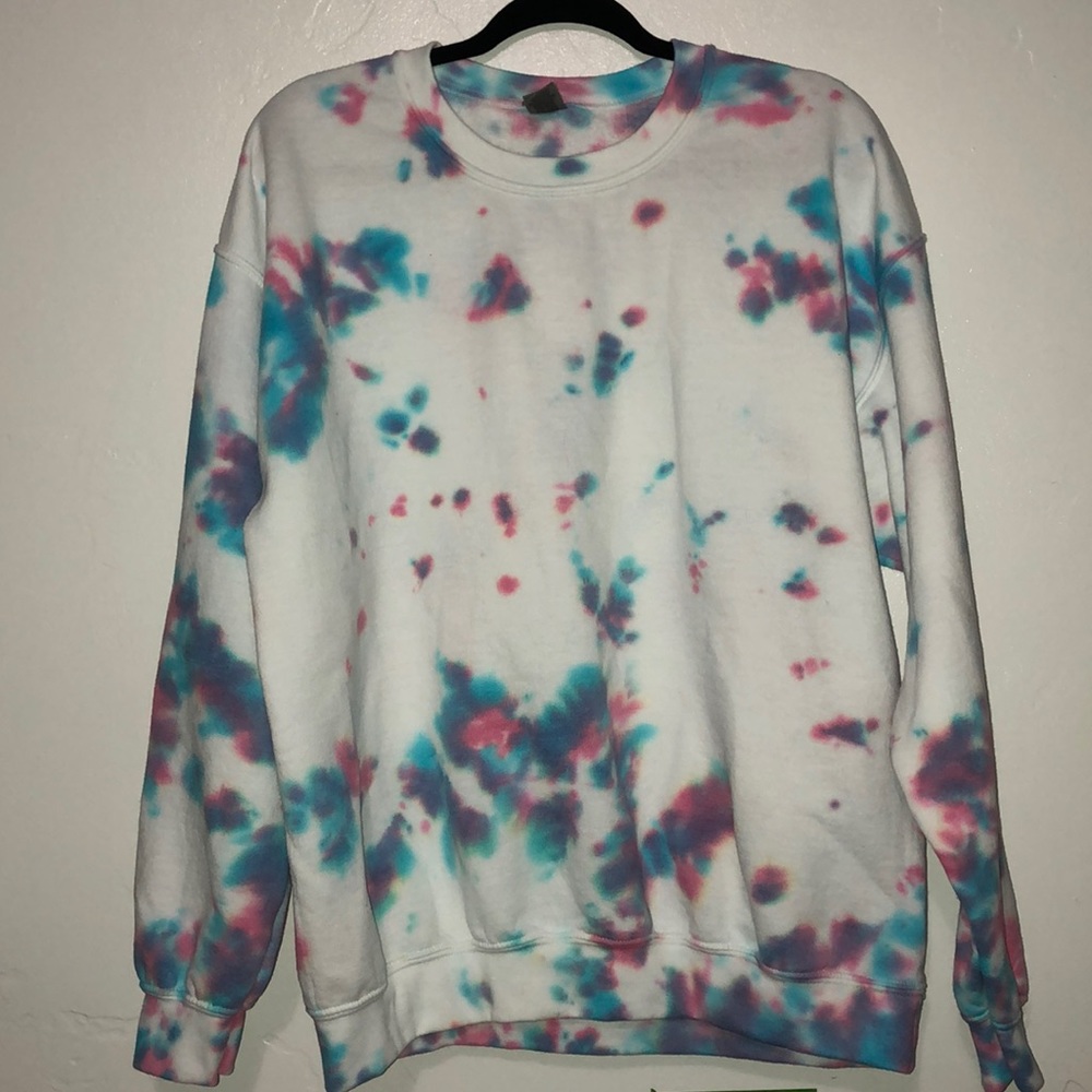 Gildan tie dye crew neck